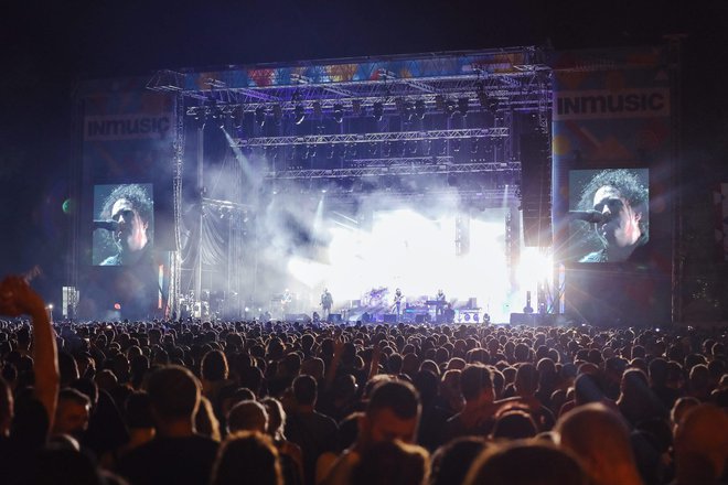 Zagreb, 260619.
Jarun.
Cetrnaesto izdanje najveceg hrvatskog open air festivala INmusic.
Na fotografiji: Nastup grupe The Cure na festivalu INmusic
Foto: Marko Todorov/CROPIX Foto Marko Todorov/Cropix Cropix