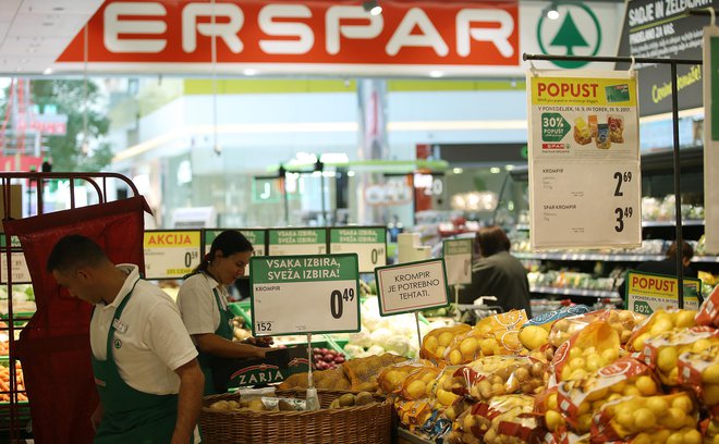 Distributerja izdelka, za katerega je bil odrejen umik, sta Spar Slovenija d.o.o. in Rudnidis d.o.o. Fotografija je simbolična. FOTO: Jože Suhadolnik/Delo