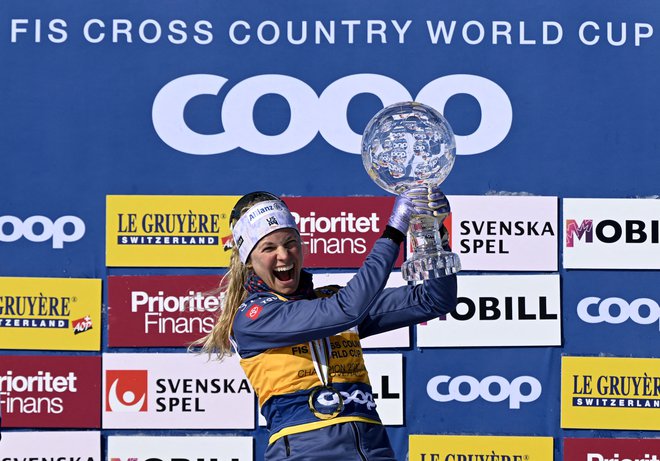 Jessie Diggins je na najboljši poti k novemu velikemu kristalnemu globusu. FOTO: Anders Wiklund/Reuters