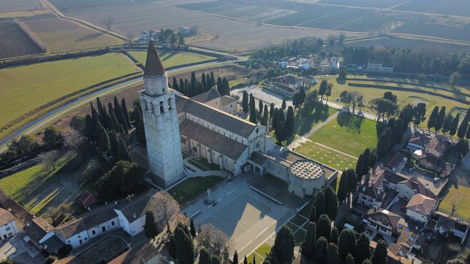 Prva etapa camina se začne v Ogleju, ki predstavlja skupne korenine. Fotografije Mattia Vecchi