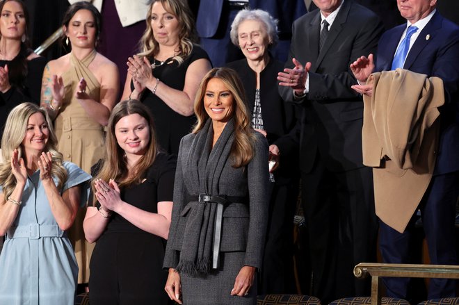 Prva dama slovenskega rodu Melania Trump je prišla s svojimi povabljenci. FOTO: Kevin Lamarque/Reuters