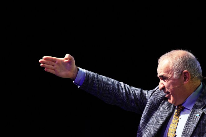 61-letni Kasparov od leta 2013 živi v New Yorku, je uspešen poslovnež, strokovnjak za umetno inteligenco in kibernetsko varnost, in ves čas varovana oseba. FOTO: Reuters