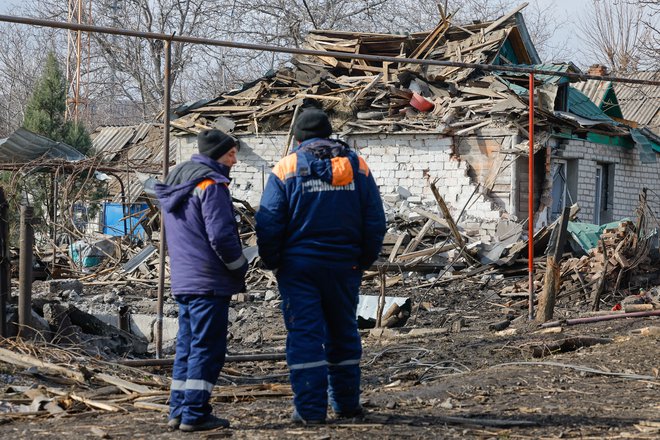 Vojna v Ukrajini se ne ustavlja. FOTO: Alexander Ermochenko/Reuters