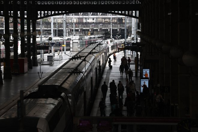 Gare du Nord je ena najprometnejših železniških postaj v Parizu. FOTO: Yves Herman/Reuters