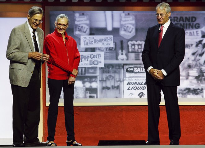 Rob, Alice in Jim Walton so otroci ustanovitelja Walmarta Sama Waltona. FOTO: Jacob Slaton/Reuters