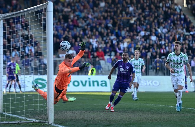 Odlični El Arbi Soudani je bil strelec zmagovitega gola. FOTO: Miloš Vujinovič/mediaspeed