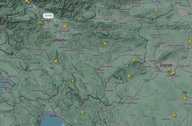 Posnetek z aplikacije Flightradar24. FOTO: Posnetek zaslona