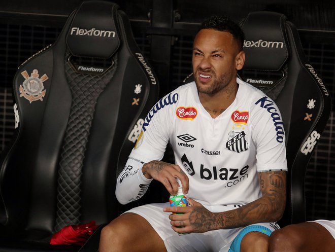 Neymar znova ne bo igral na sestrin rojstni dan. FOTO: Carla Carniel/Reuters