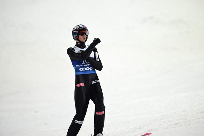 Marius Lindvik v tej sezoni ne bo več skakal. FOTO: Jonathan Nackstrand/AFP