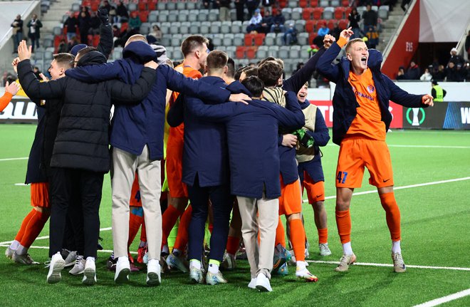 Celjani so se po zmagi v epskem dvoboju proti Luganu zavihteli v četrtfinale konferenčne lige. FOTO: Denis Balibouse/Reuters