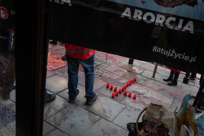 Vsak dan pri splavu pomagajo približno 130 ženskam. FOTO: Wojtek Radwanski/AFP