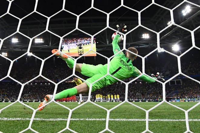 Eric Dier uspešno izvedel enajstmetrovko in Angliji prinesel prvo zmago v izvajanju kazenskih strelov na svetovnih prvenstvih. FOTO: Franck Fife/AFP