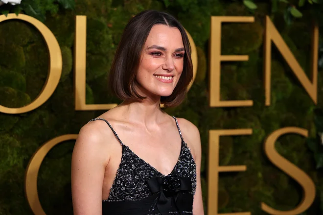 Keira Knightley na letošnji podelitvi zlatih globusov FOTO: Daniel Cole/Reuters